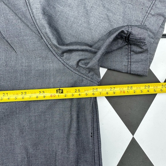 Men’s The North Face Short Sleeved Button Up Shirt - Picture 6 of 6